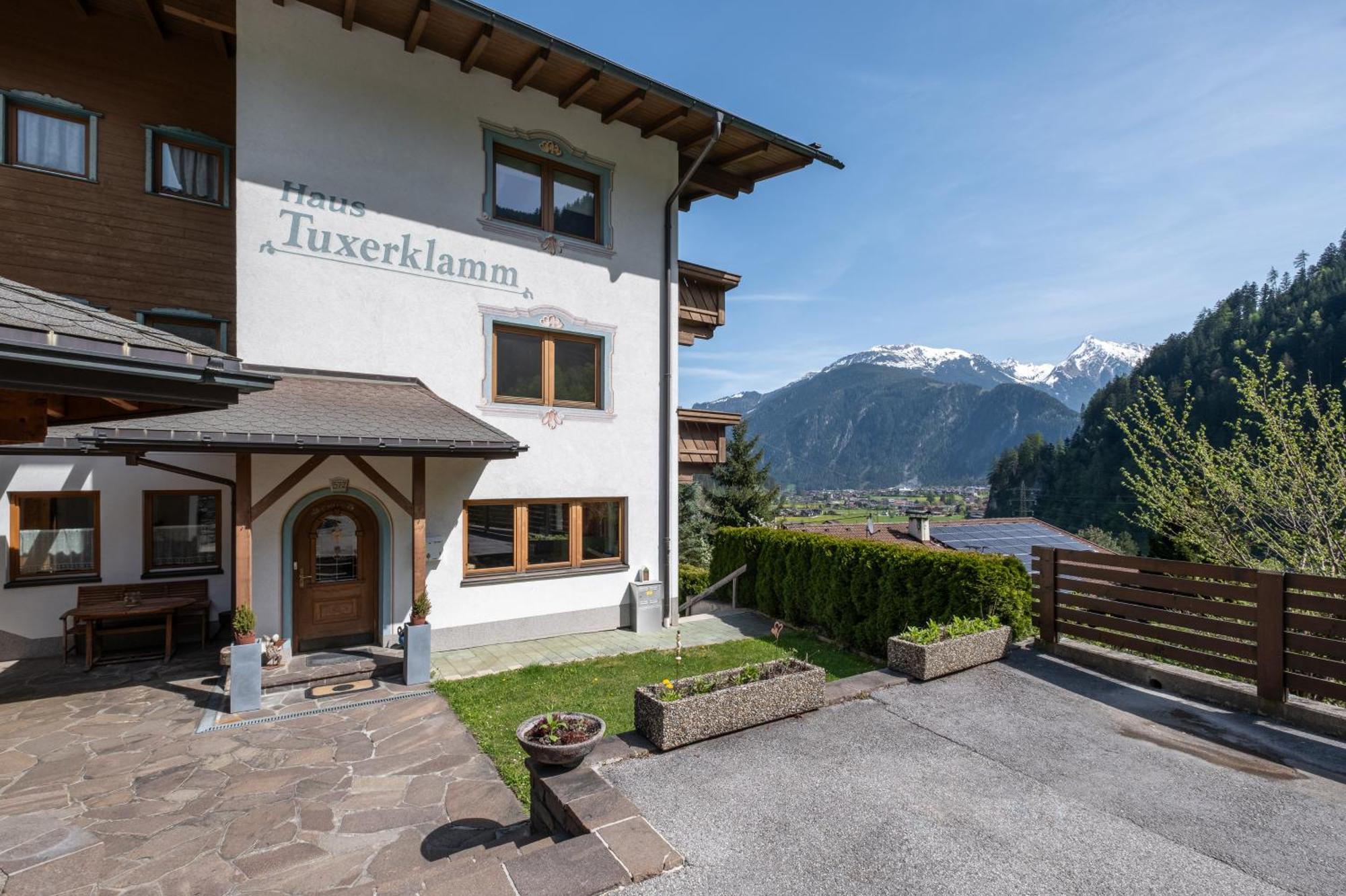 Haus Tuxerklamm Apartment ไมย์อาโฮเฟิน ภายนอก รูปภาพ