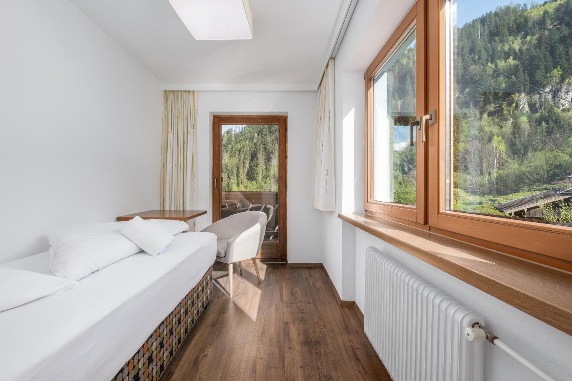 Haus Tuxerklamm Apartment ไมย์อาโฮเฟิน ภายนอก รูปภาพ